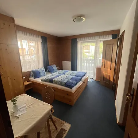 Haus Georg Bed & Breakfast *