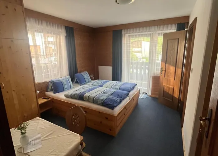 Haus Georg Bed & Breakfast 3*